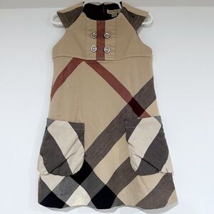 Burberry Nova Check authentic Kid dress size 6Y/116cm